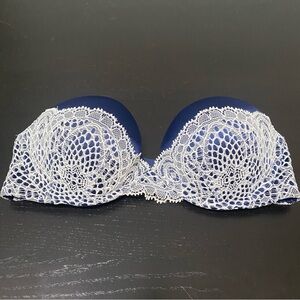 Victoria's Secret Very Sexy Strapless Push-up Navy and White Lace Bra 32C